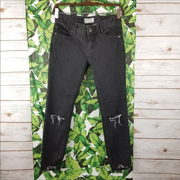 Free People Black Skinny Jeans - Picture 1 of 4